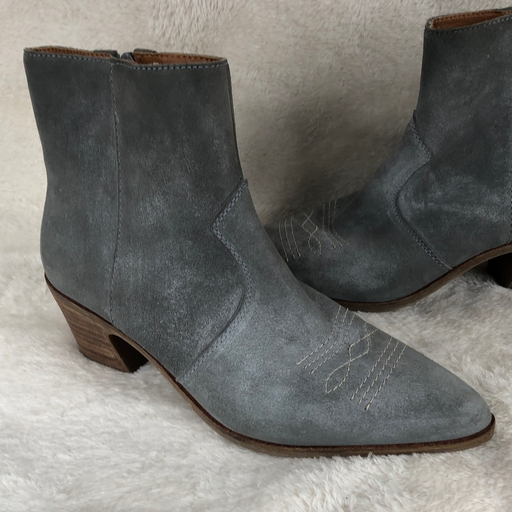 Lucky Brand Gray Suede Ankle Boots Pointy Toe Topstitching Western Womens 8